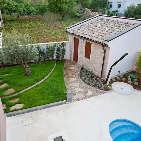 Pool-house Joska In Island Ugljan - *