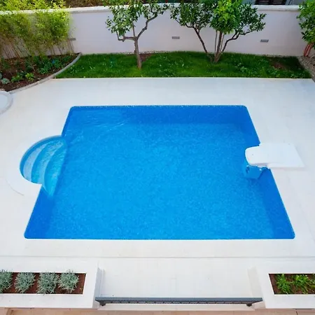 Pool-house Joska In Island Ugljan - *